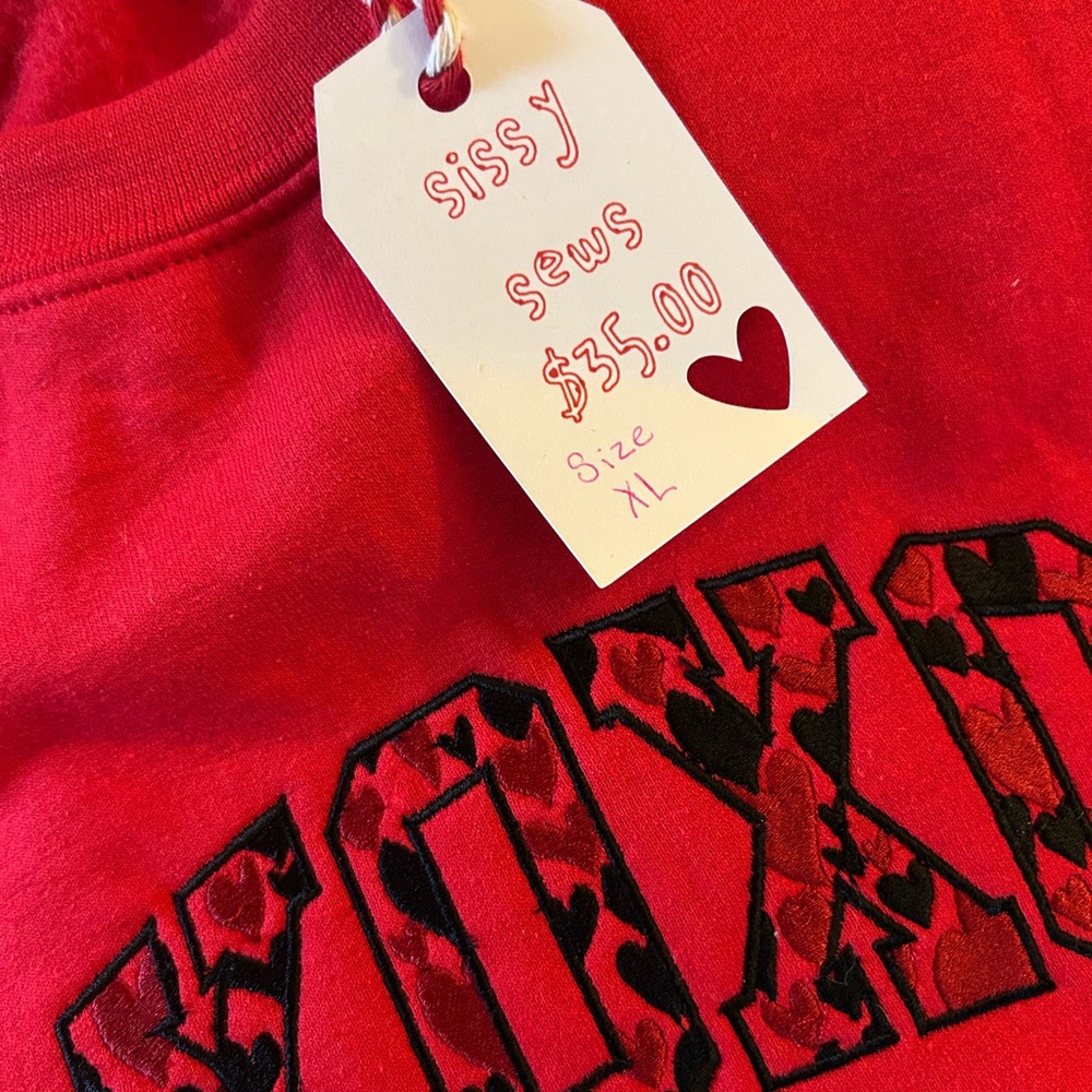 Valentine red sweatshirt XOXO